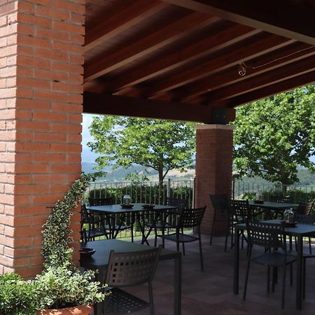 La Corte Dei Banchetti Gualdo Cattaneo Exteriör bild